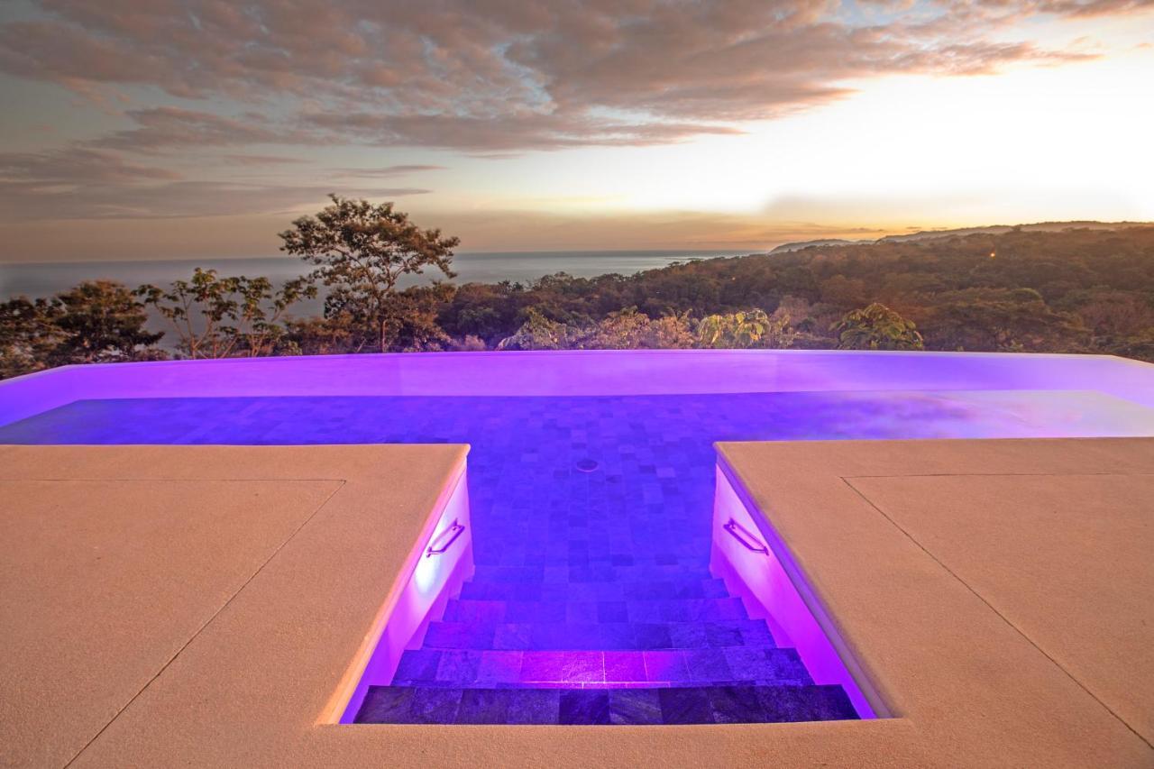 Adeluna Luxury Villas Montezuma Exterior photo