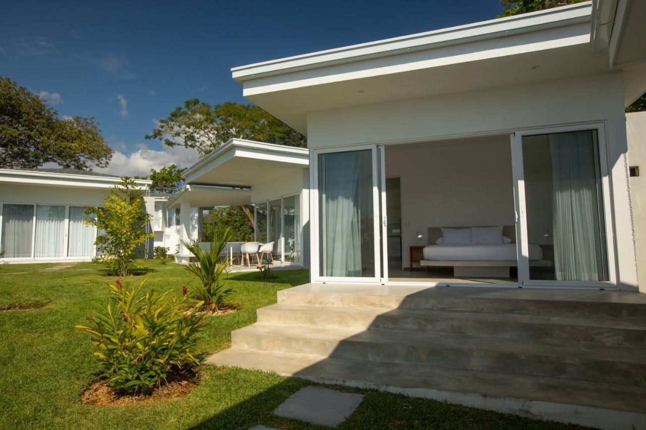 Adeluna Luxury Villas Montezuma Exterior photo
